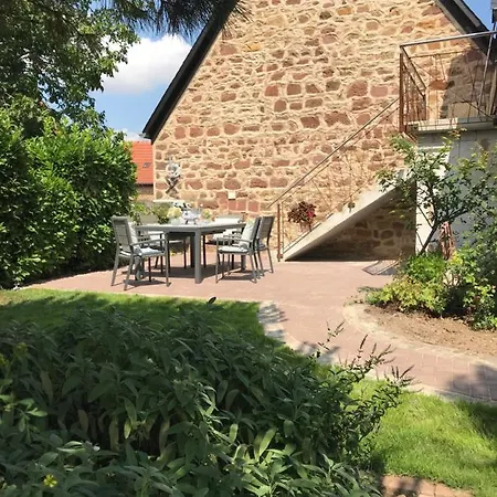 Apartment Fuer Zwei Personen In Romantischem Weindorf Kleinkarlbach Buitenkant foto