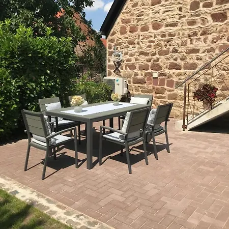 Apartment Fuer Zwei Personen In Romantischem Weindorf Kleinkarlbach Buitenkant foto